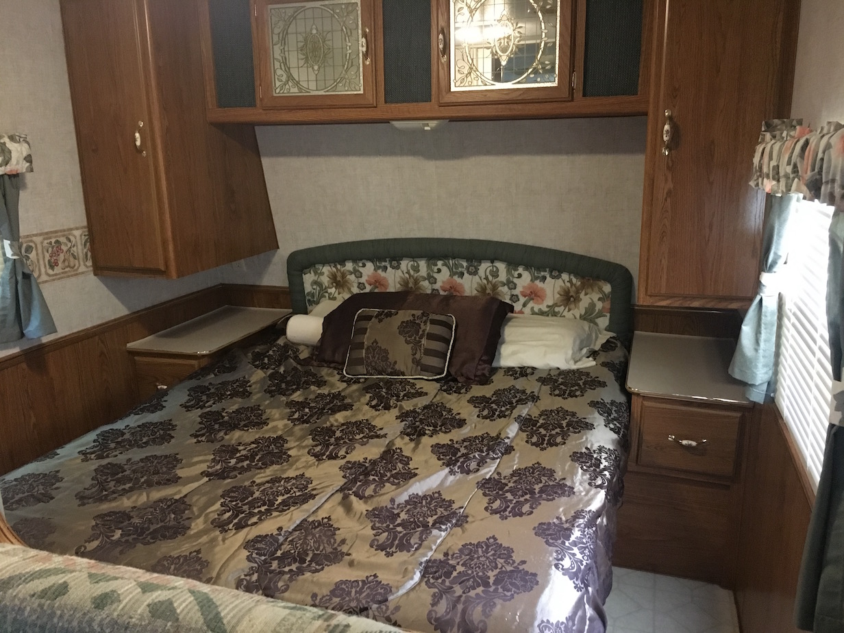 1B5920EE-19A3-40F7-B222-E79827C803D9