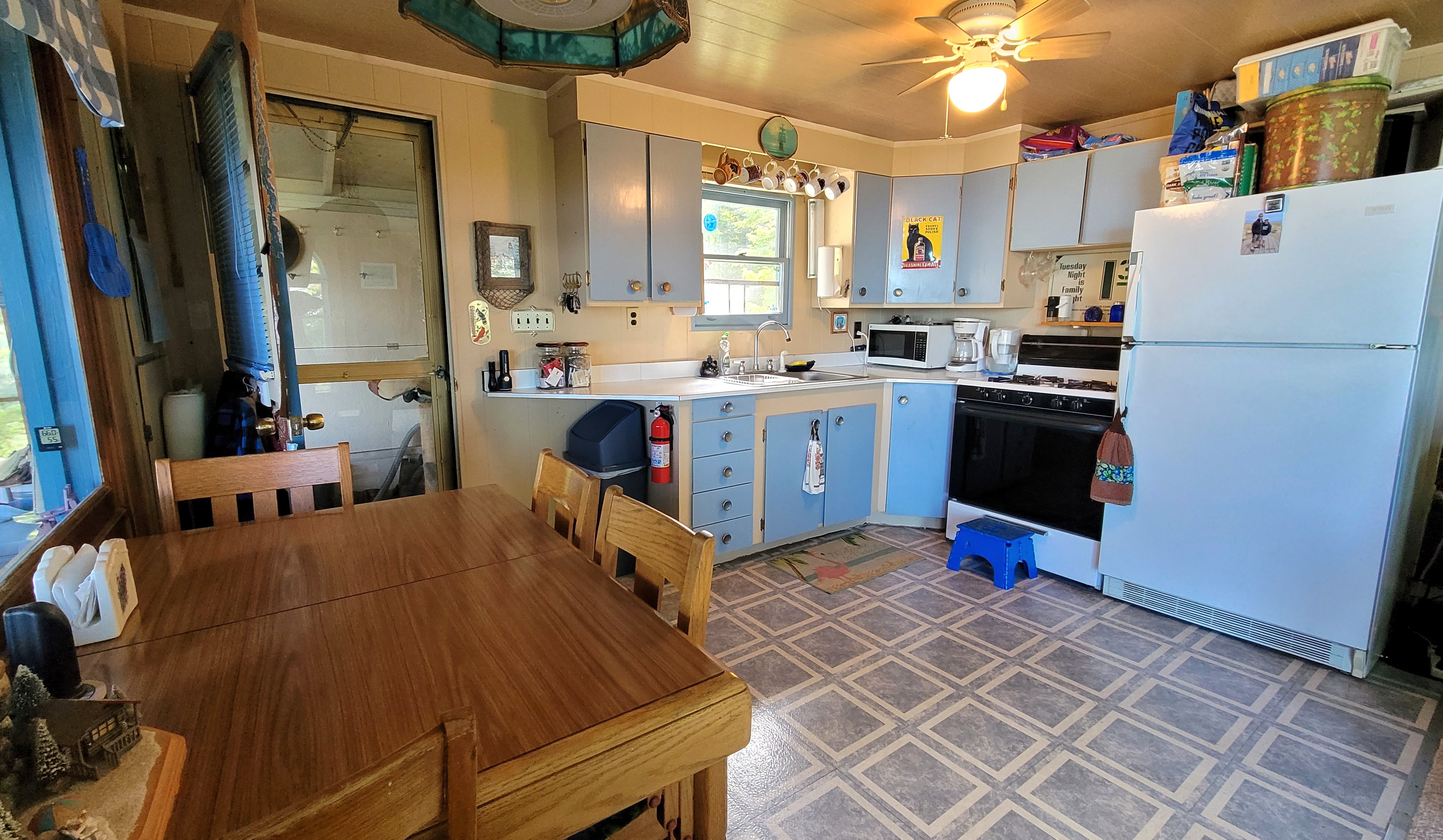 Room kitchen